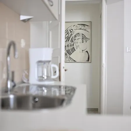 Near Center With Free Parking And Air Condition In Each Appartement Zadar
