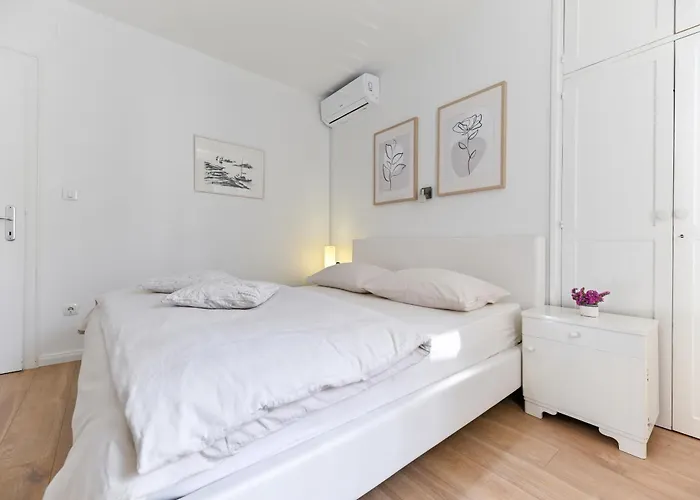 公寓 Near Center With Free Parking And Air Condition In Each 扎达尔