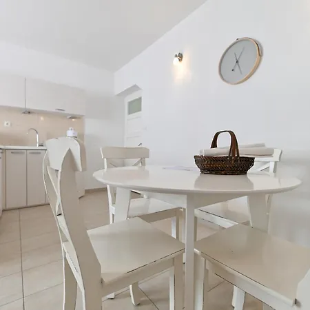 Apartment Near Center With Free Parking And Air Condition In Each Zadar