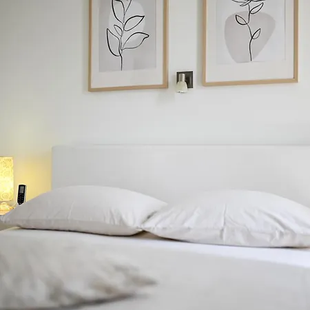 Near Center With Free Parking And Air Condition In Each Zadar